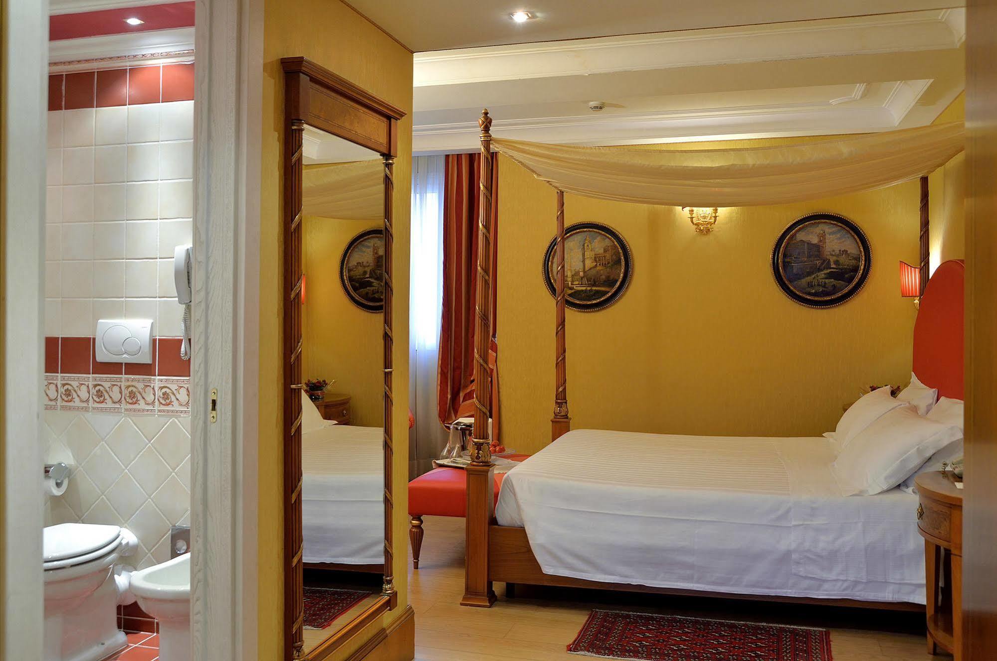 Homs Hotel 4*