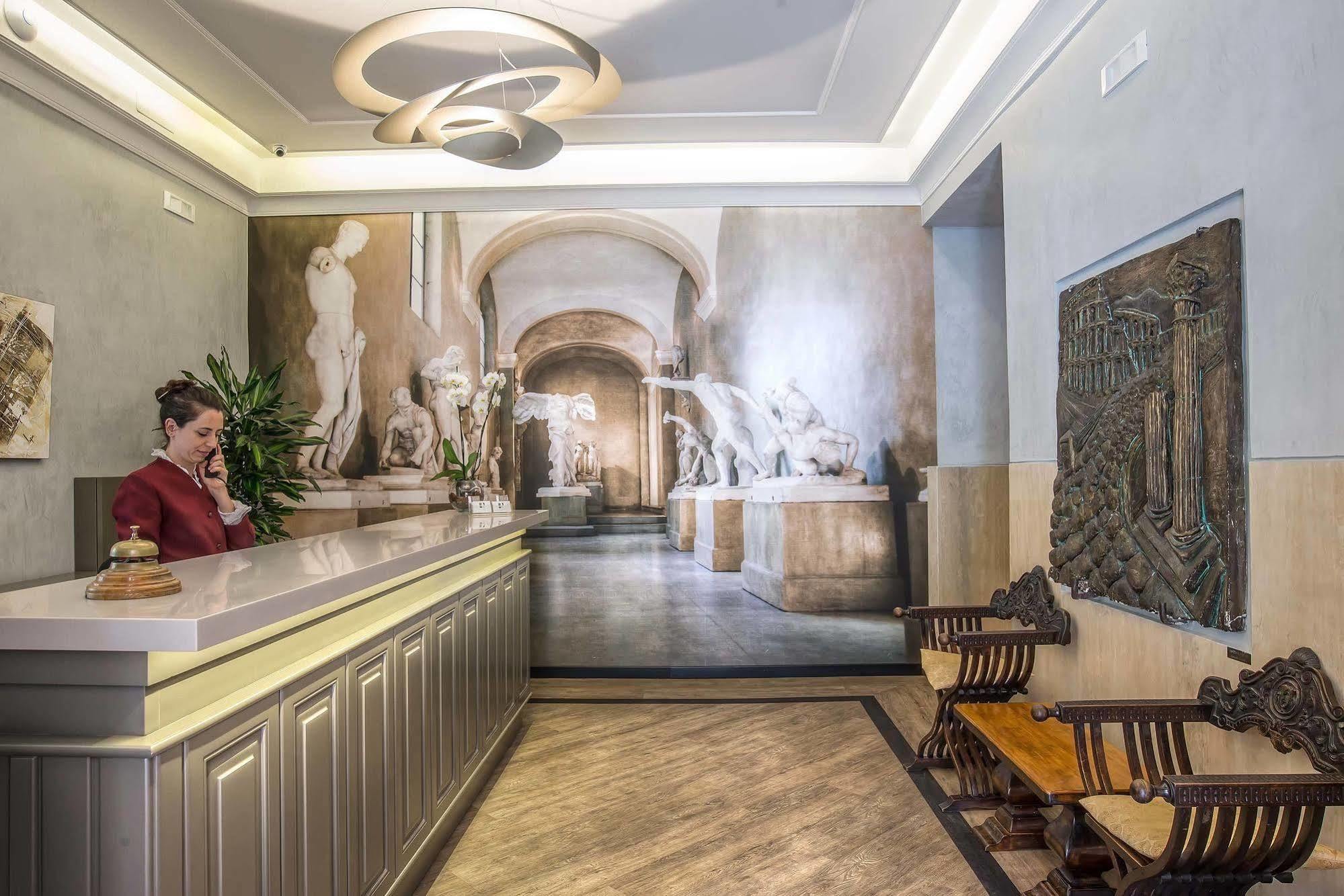 Hotel Museum 3*