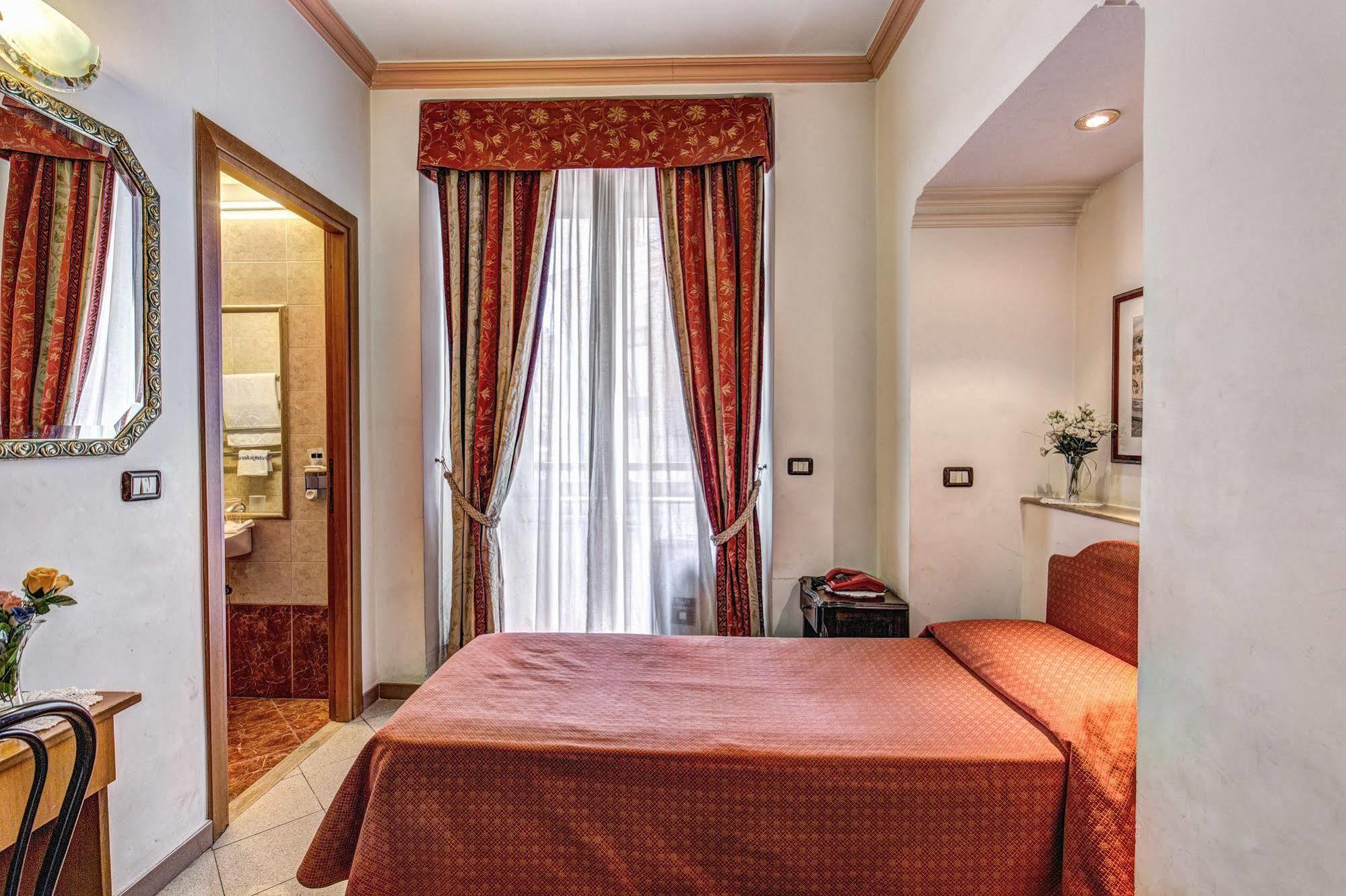Giuliana 2* Rome