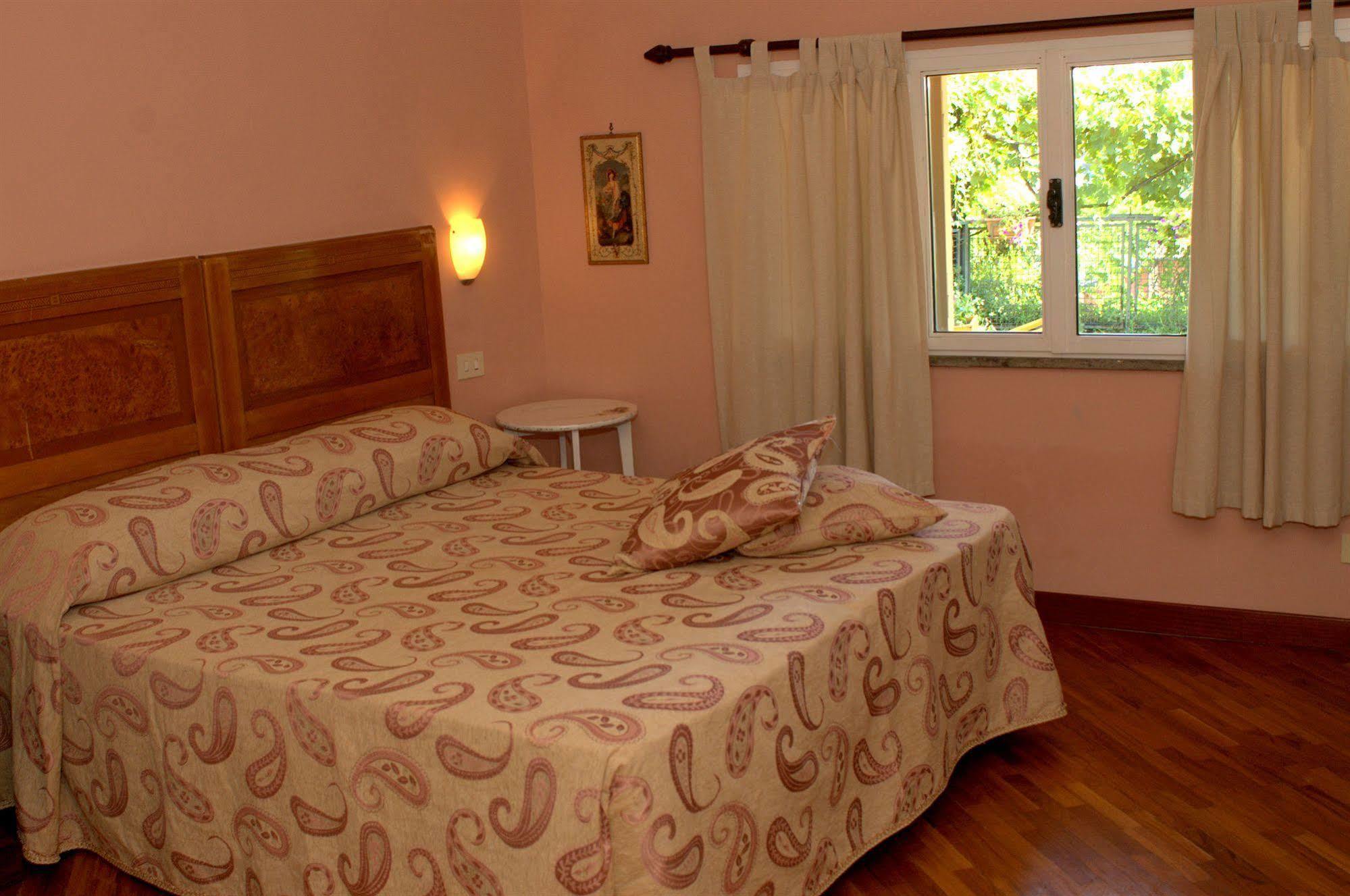 Hotel Orto Di Rome