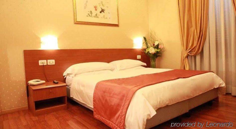 Hotel Flower Garden