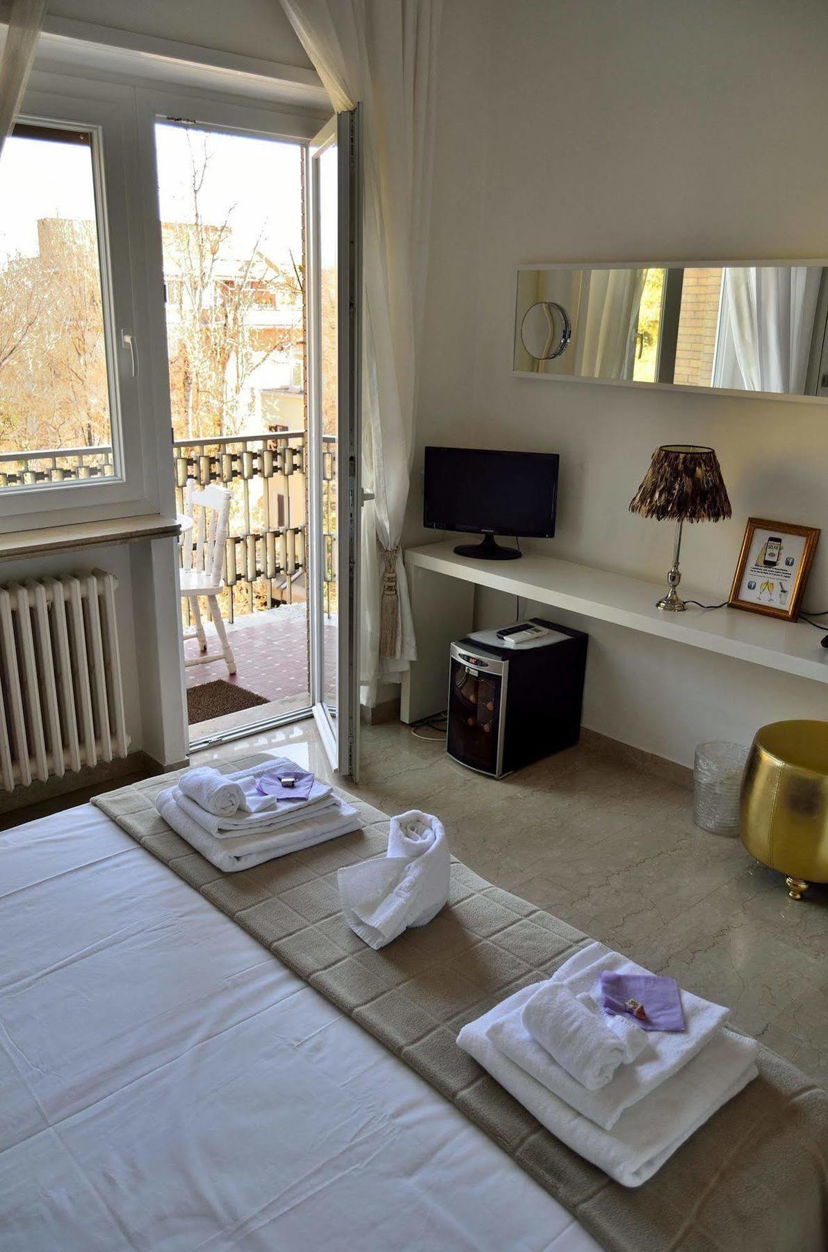 Rome&suites Bed & Breakfast 2*