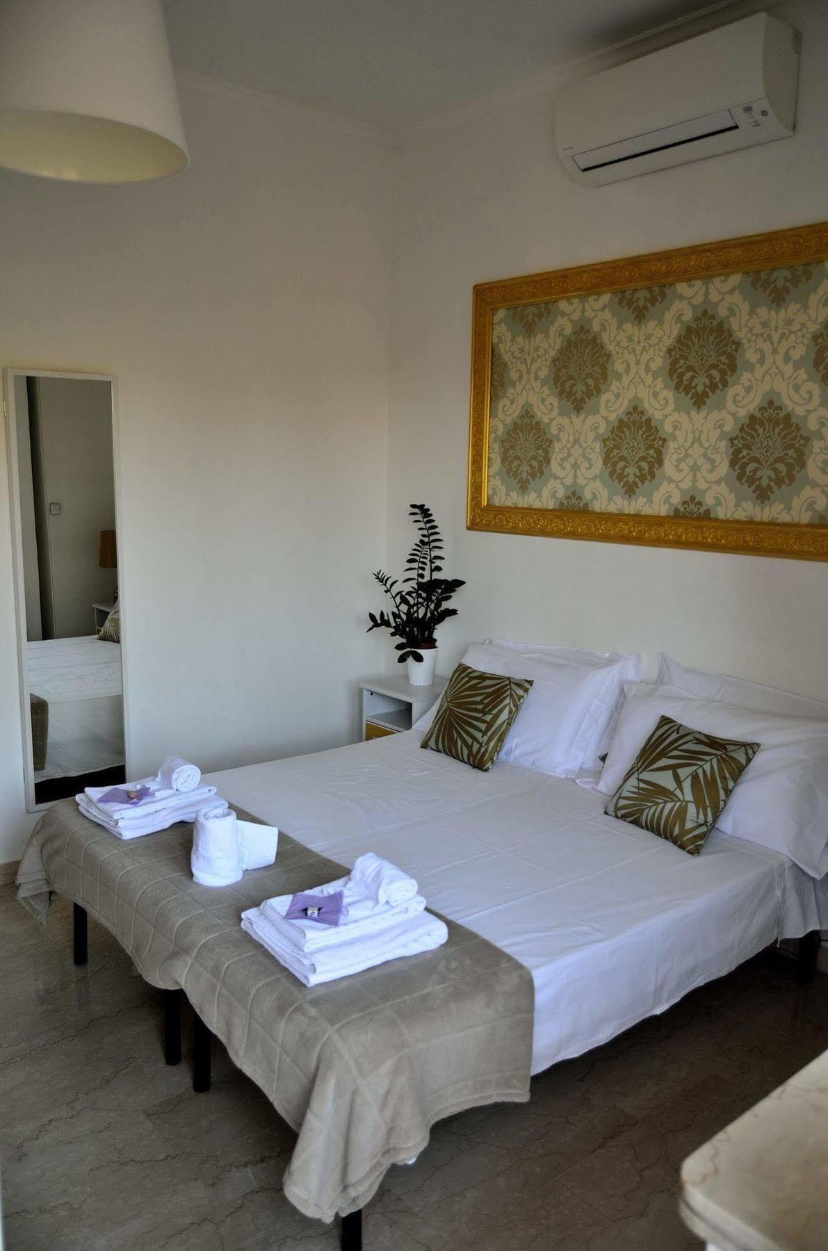 Rome&suites Bed & Breakfast 2*