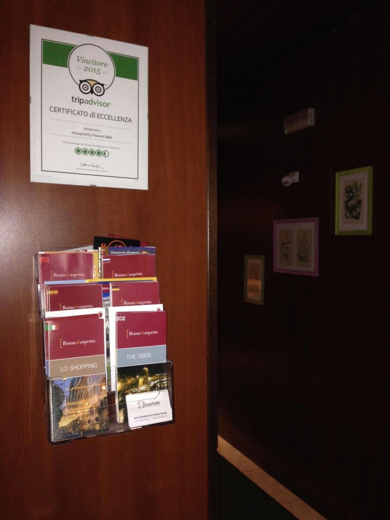 Houspitality Flowers Hotel 3*