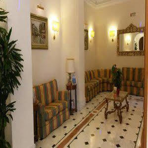 Raeli Lux Hotel