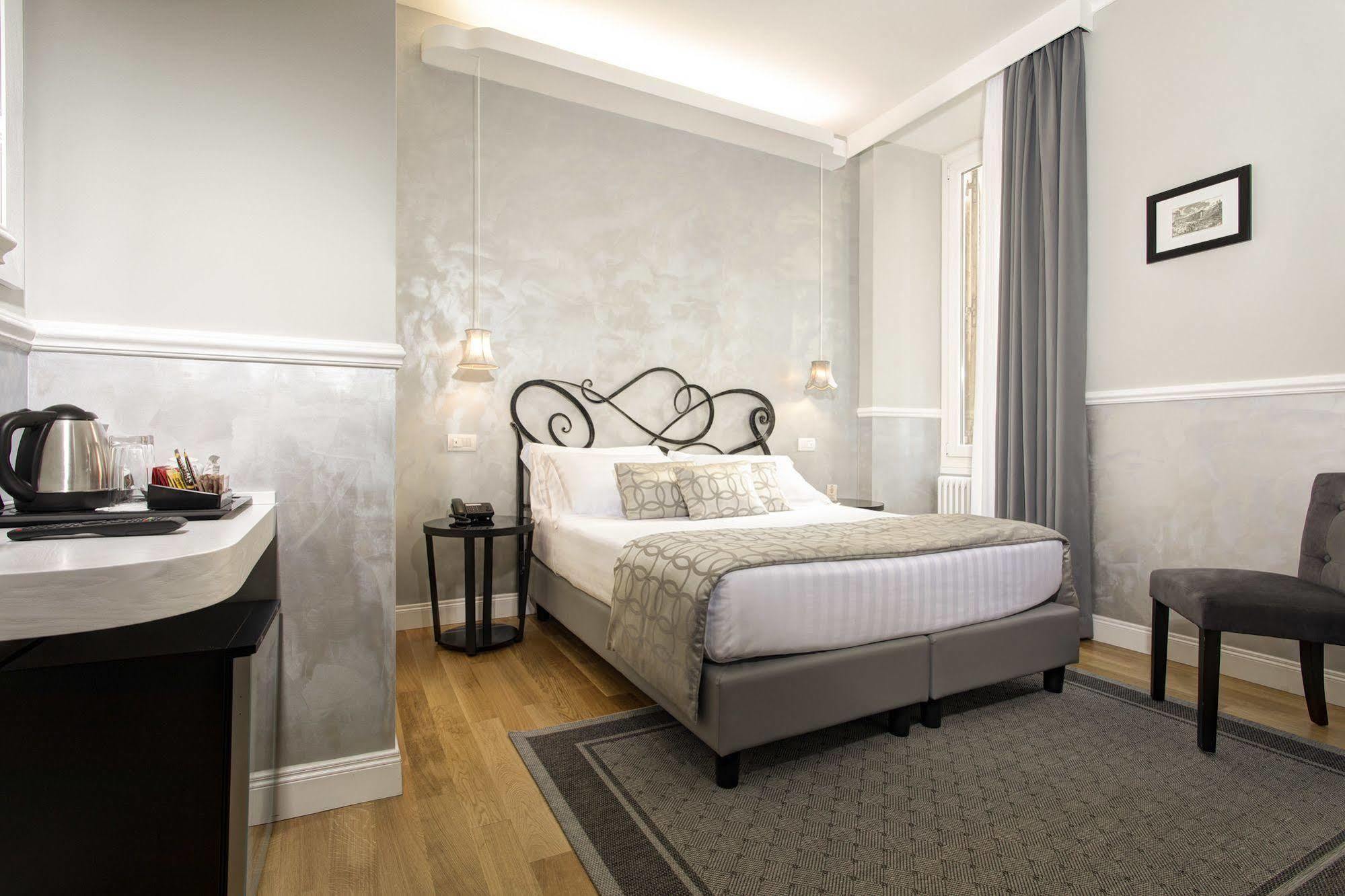 Relais De L'opera - Relais De L'opera Group 2*