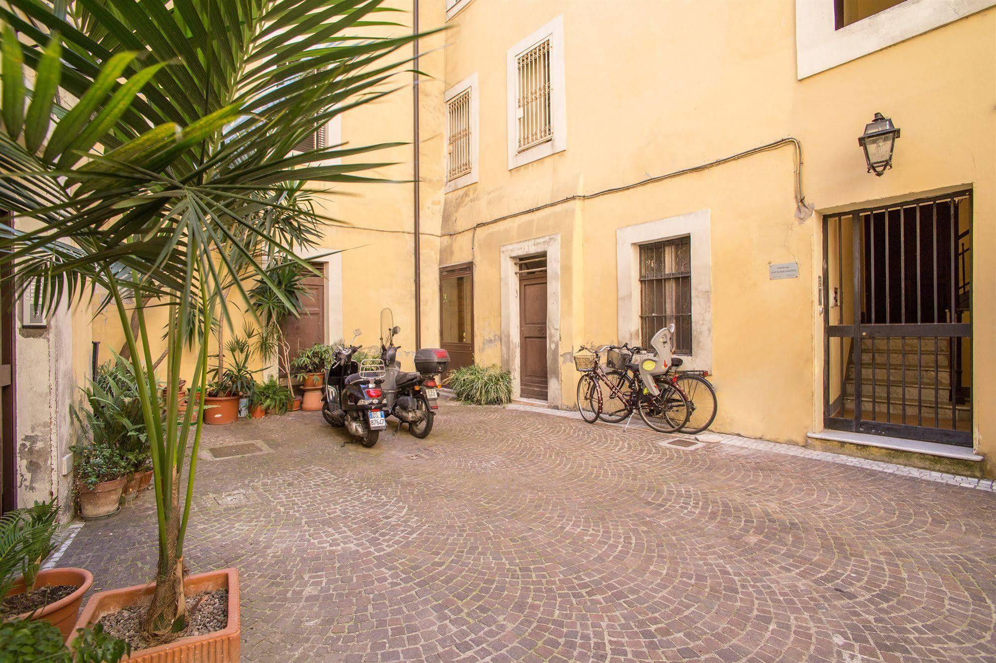 Guest house Floor Navona