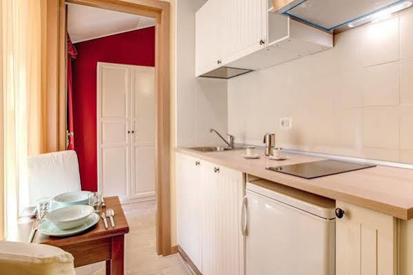 Guest house Floor Navona 2*