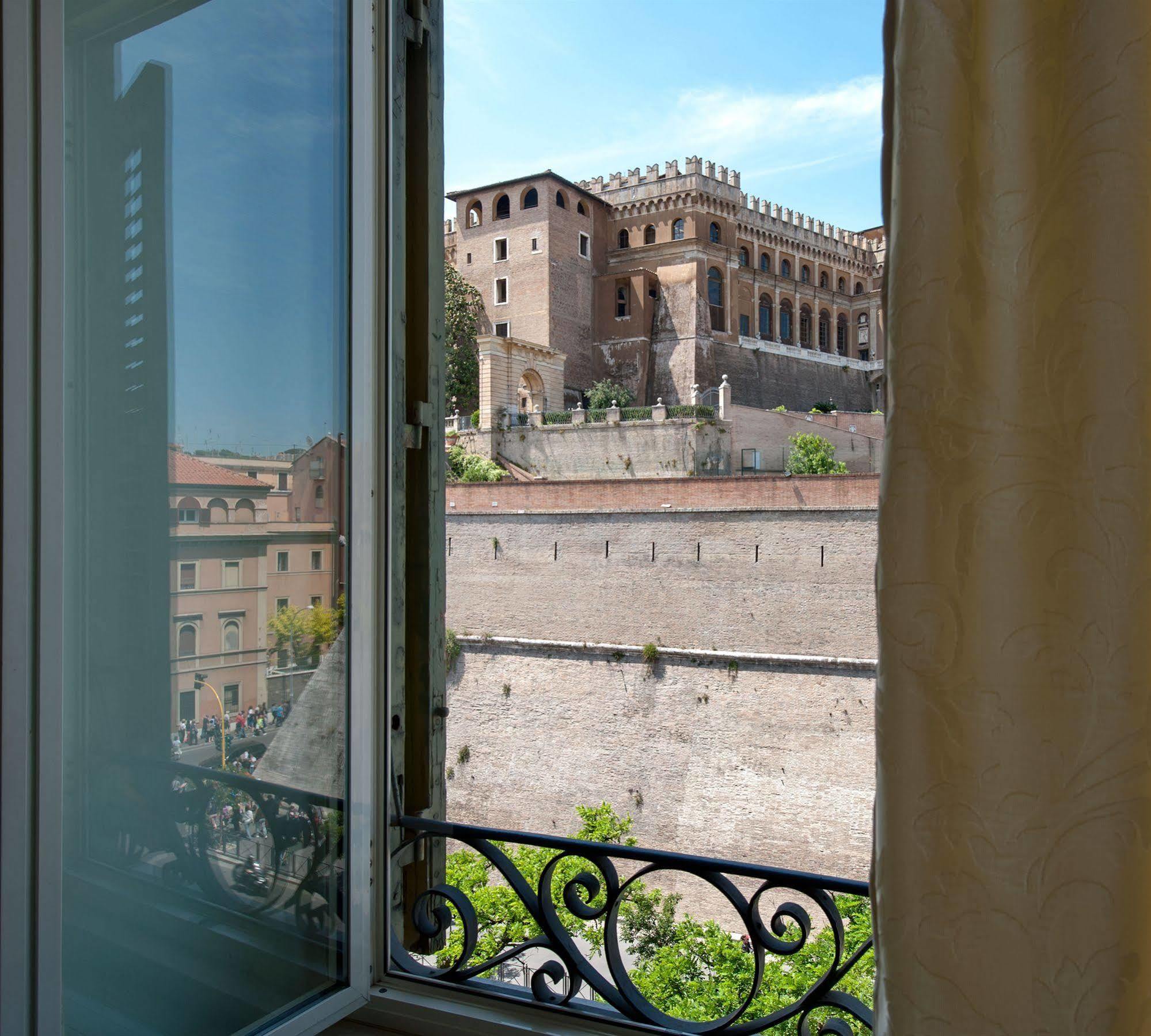 Le Torri Dei Papi * Rome
