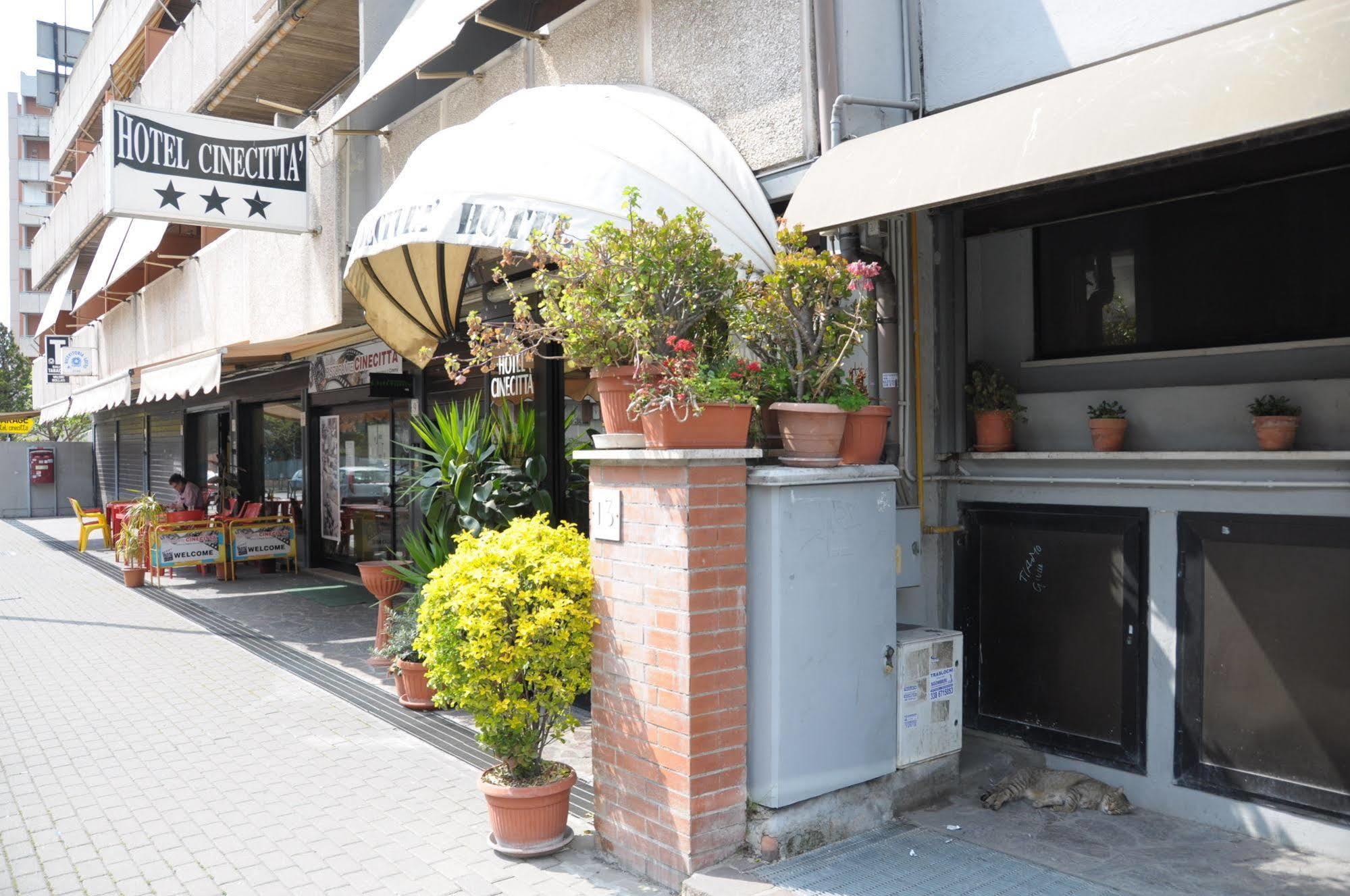 Cinecitta 3*