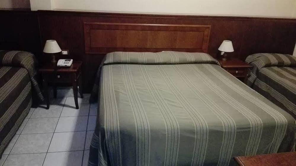 Hotel Cinecitta Rome