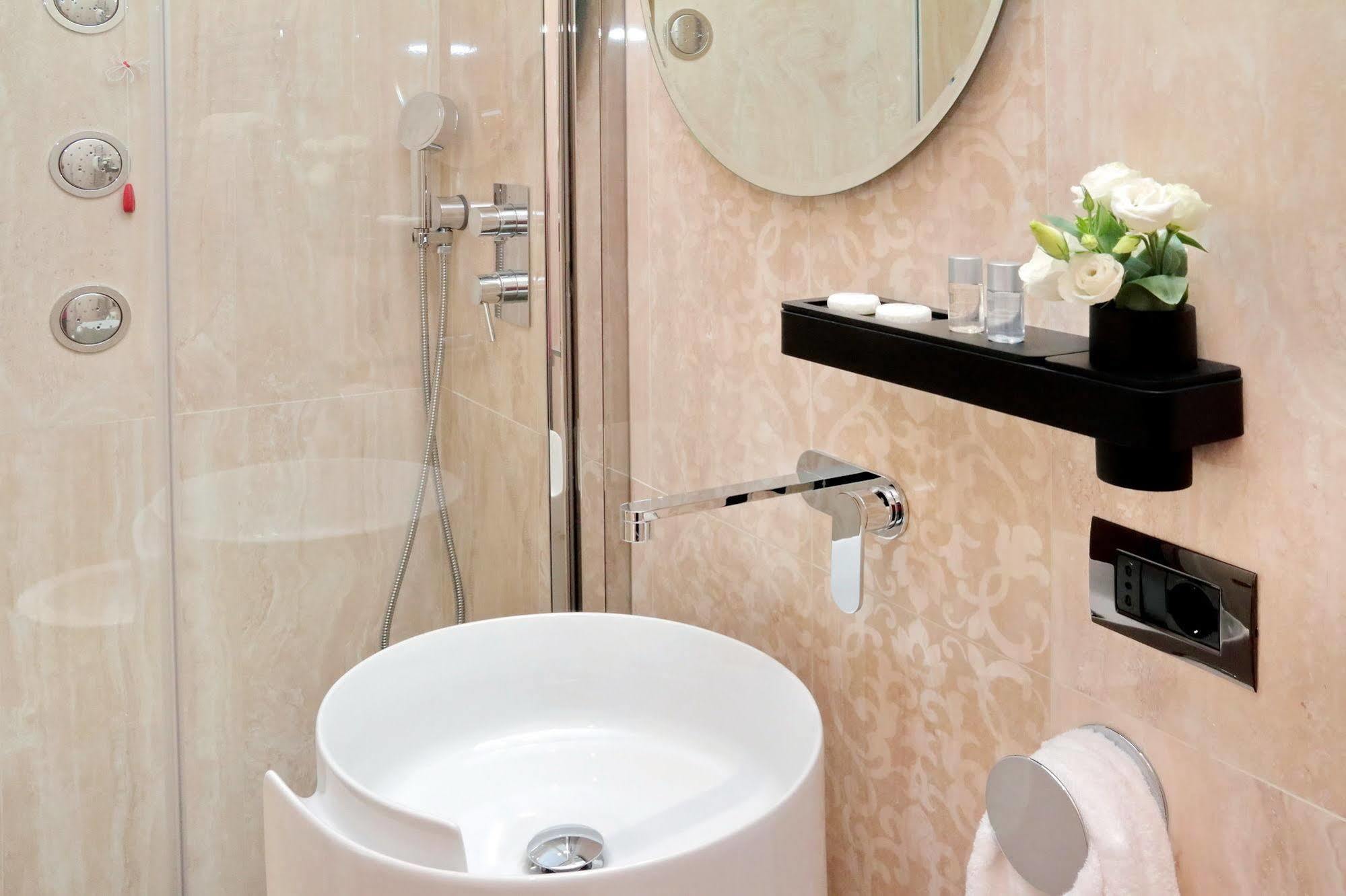 Bed & Breakfast Bq House Colosseum Luxury Rooms Rome