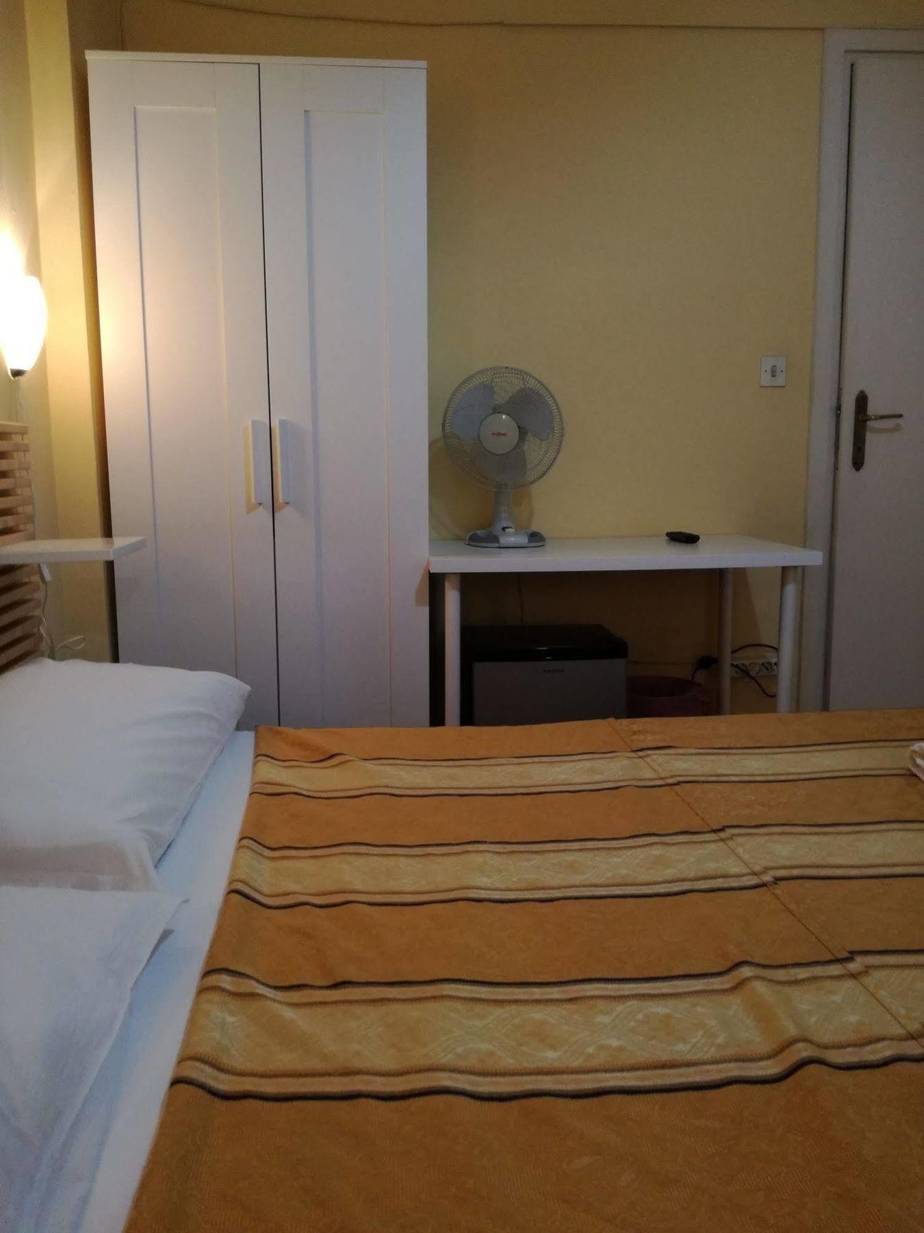 Testa Gioacchino 3*