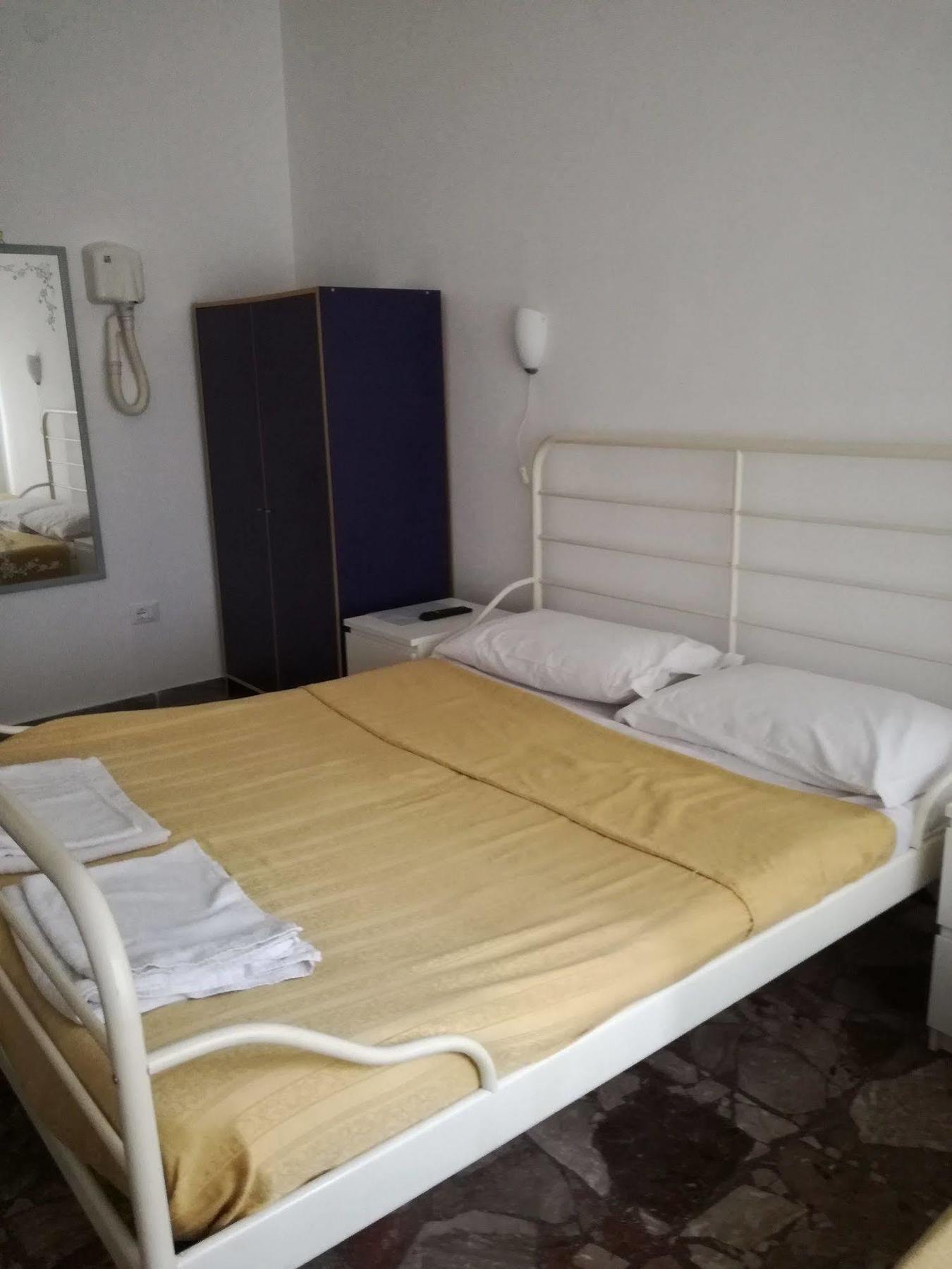 Testa Gioacchino Couette-café 3*