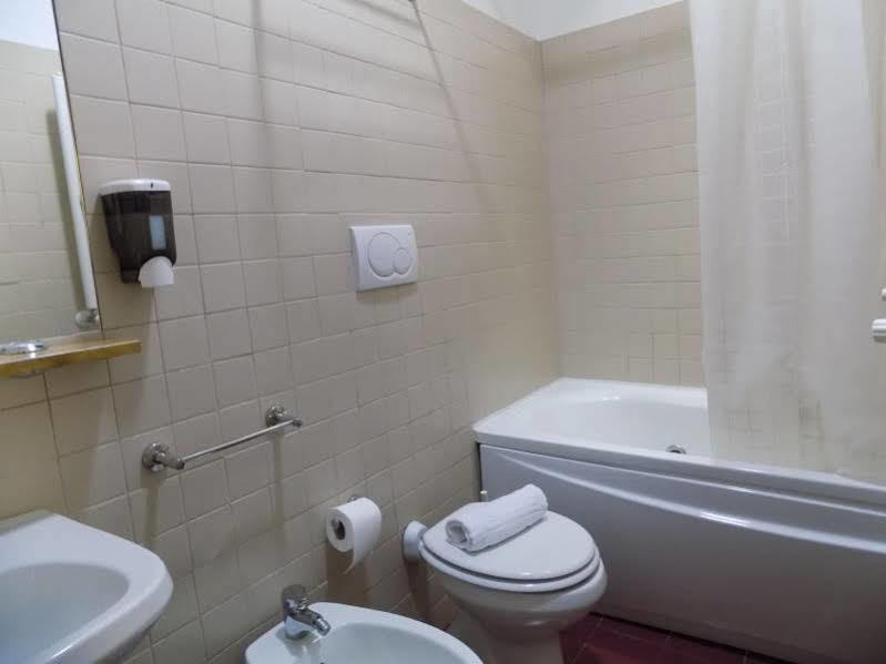 Bed & Breakfast Booking House 3*