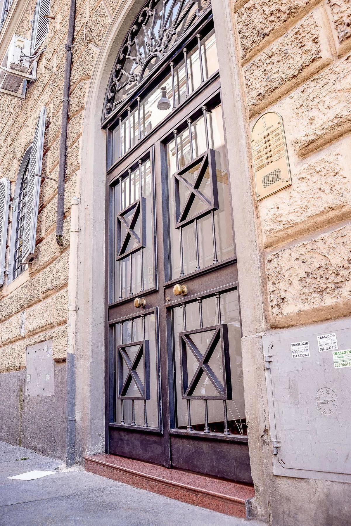 Booking House Rome