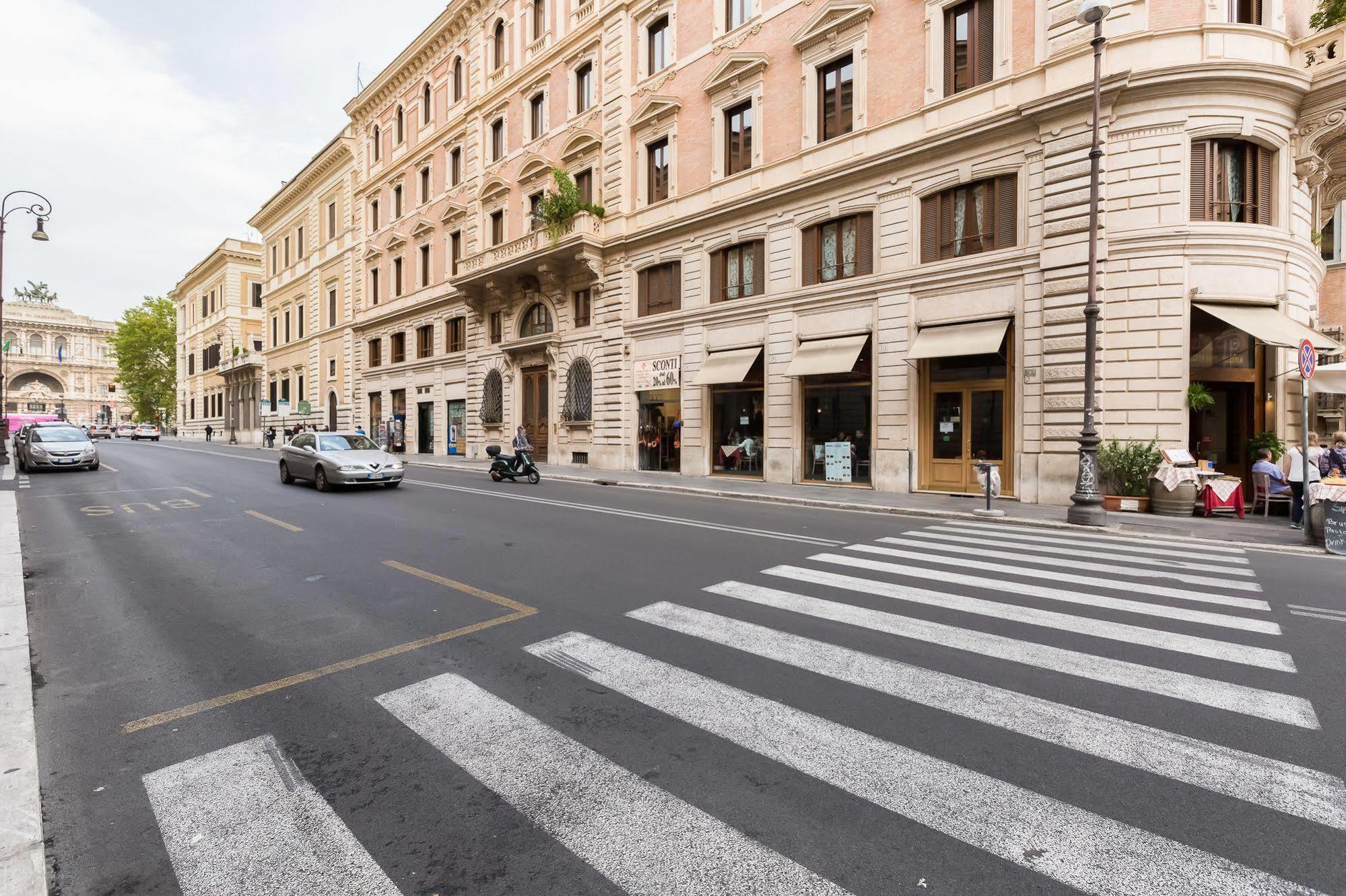 Affreschi Su Luxury 2* Rome