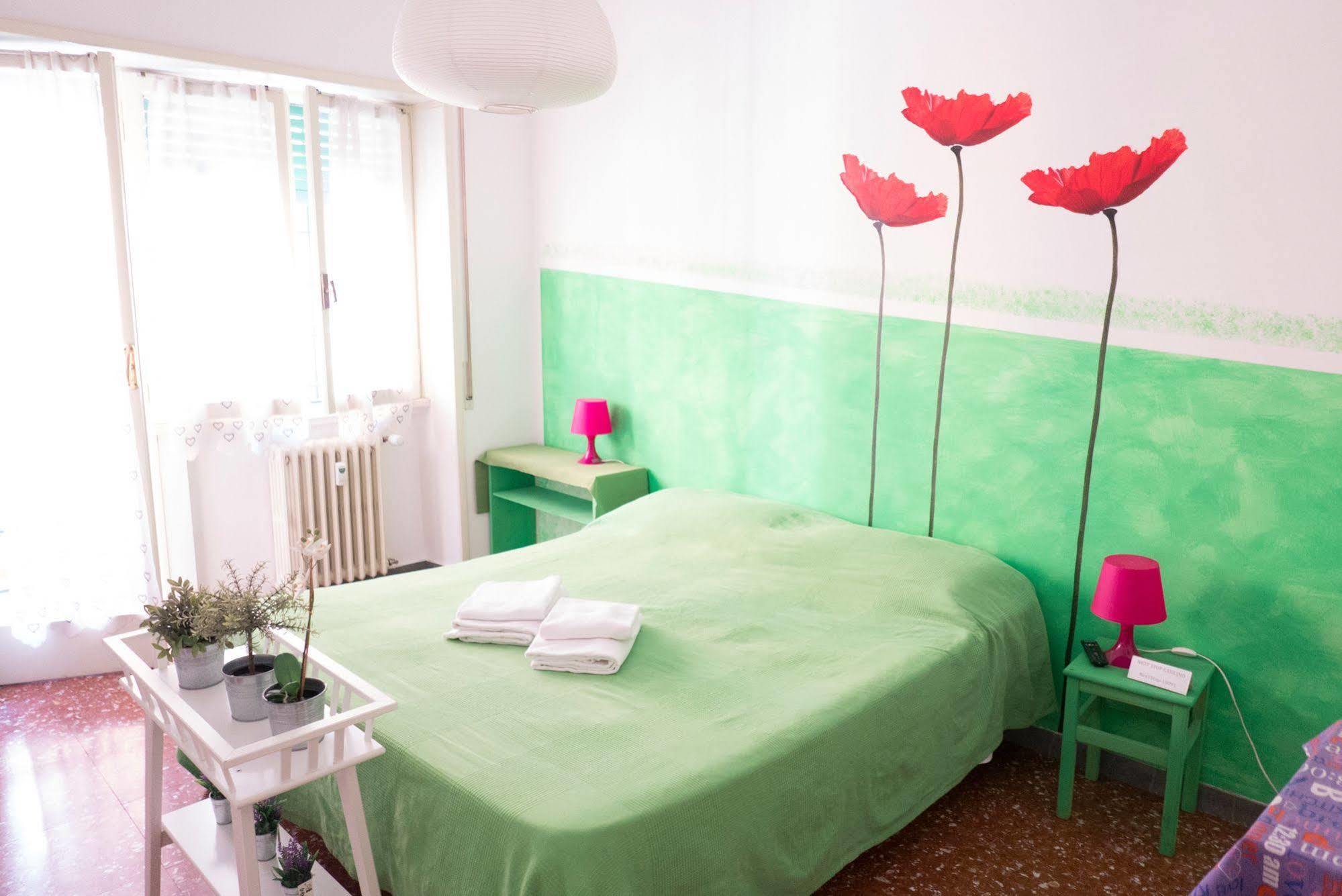 Casa de hóspedes Next Stop Roma Affittacamere Casilino 3*
