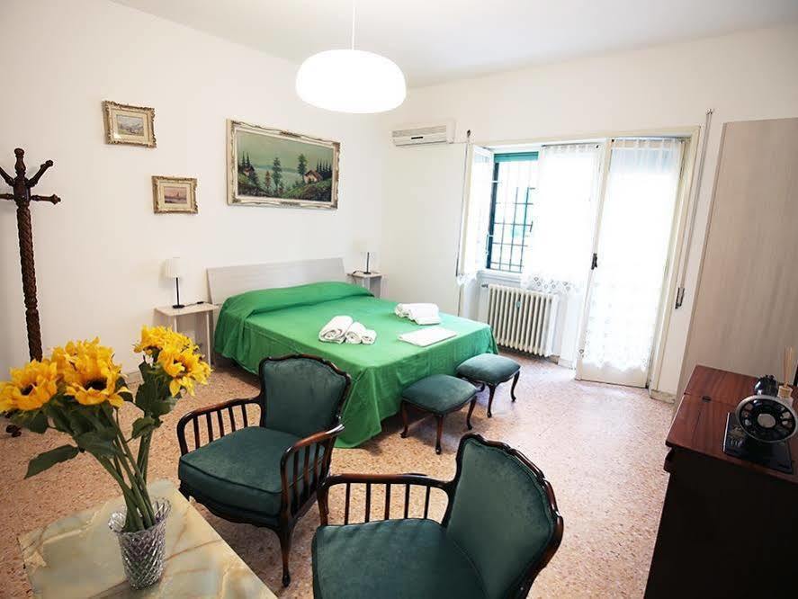 Guest house Next Stop Roma Affittacamere Casilino Rome