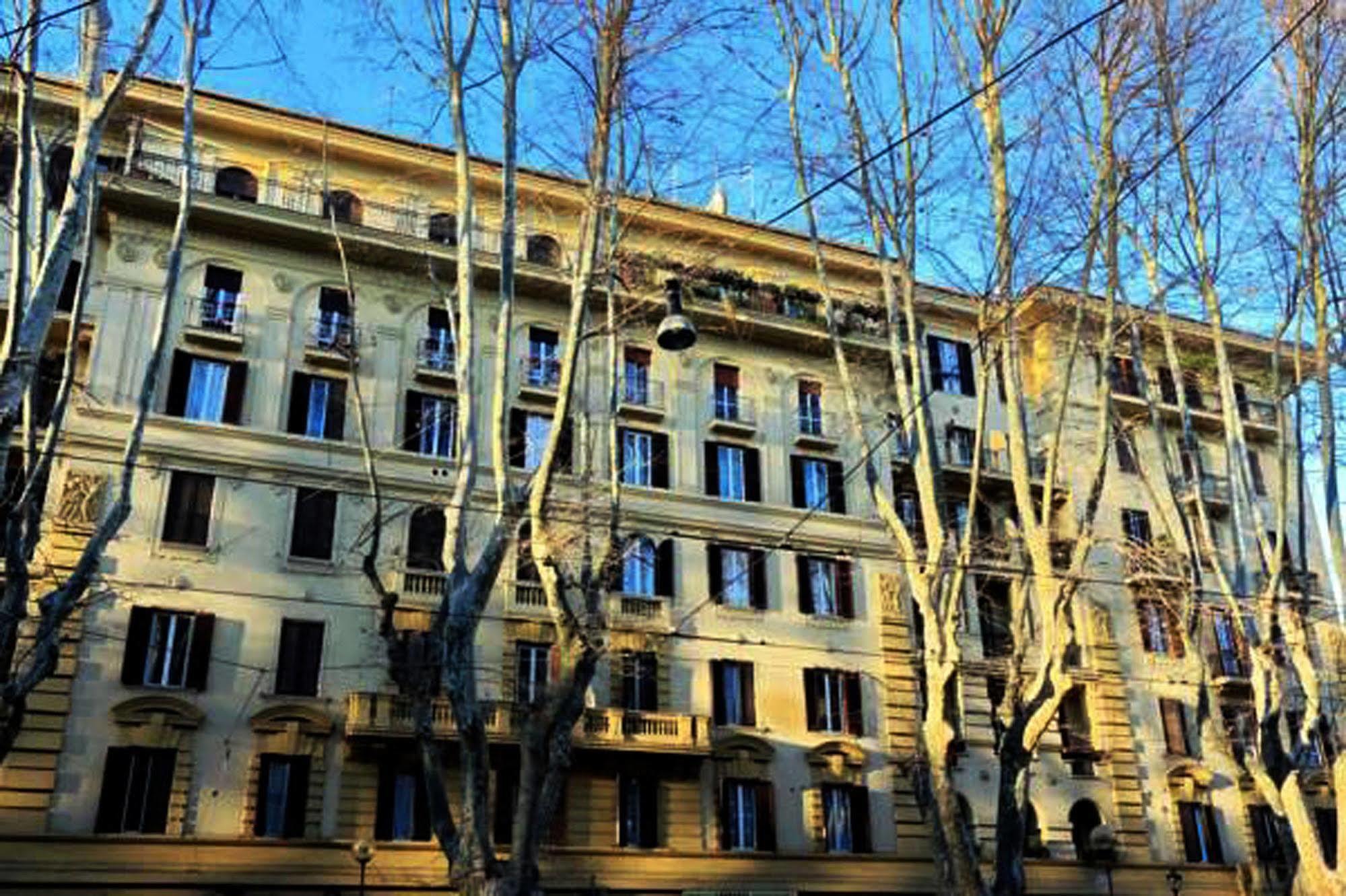 Gasthuis Milizie 76 Gallery Rome