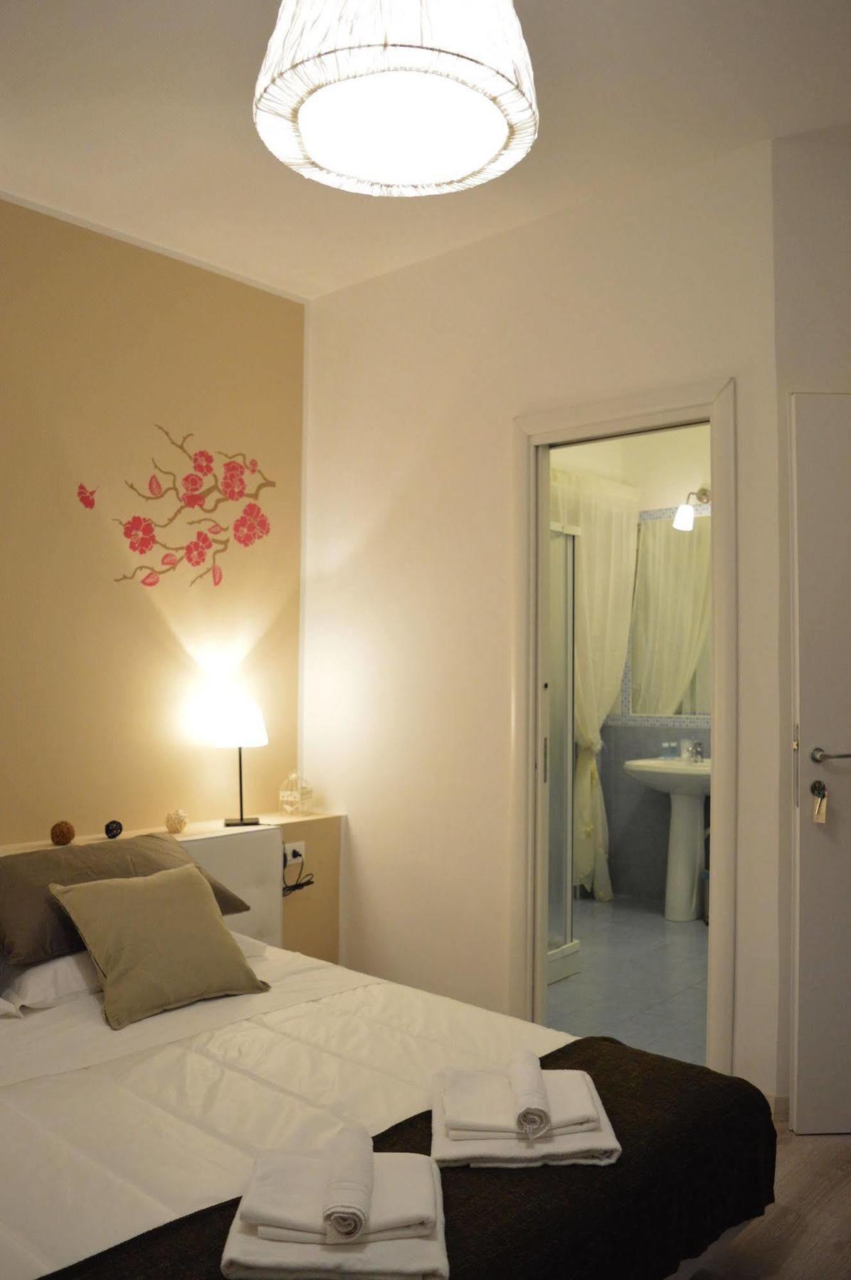 Domus Italiana Guest house 3*
