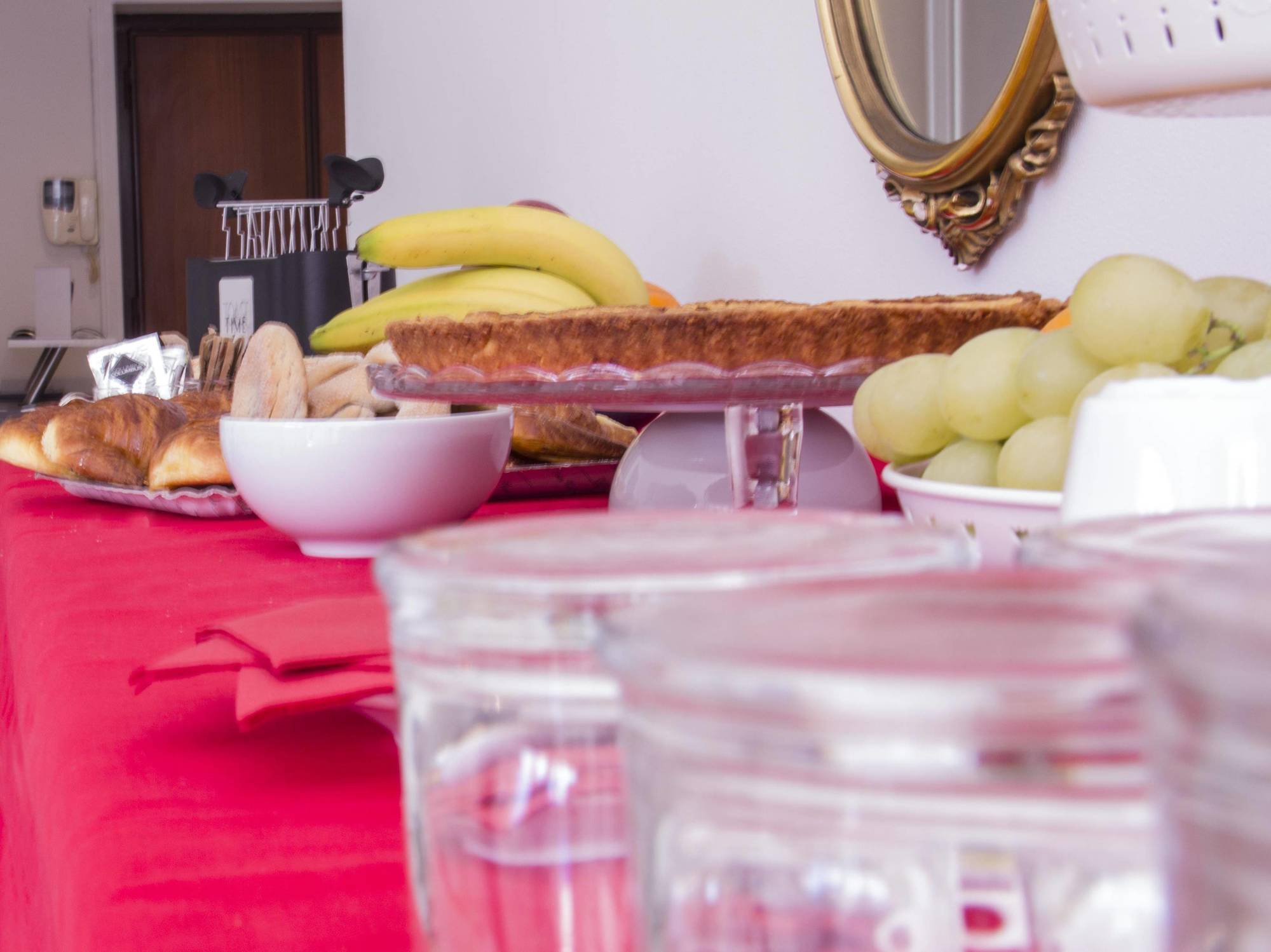 Domus Raffaello Bed & Breakfast