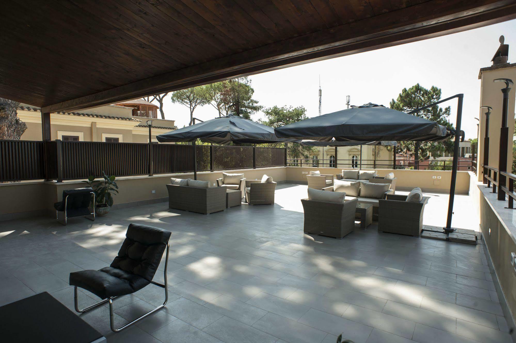 Angelina Hotel 3*