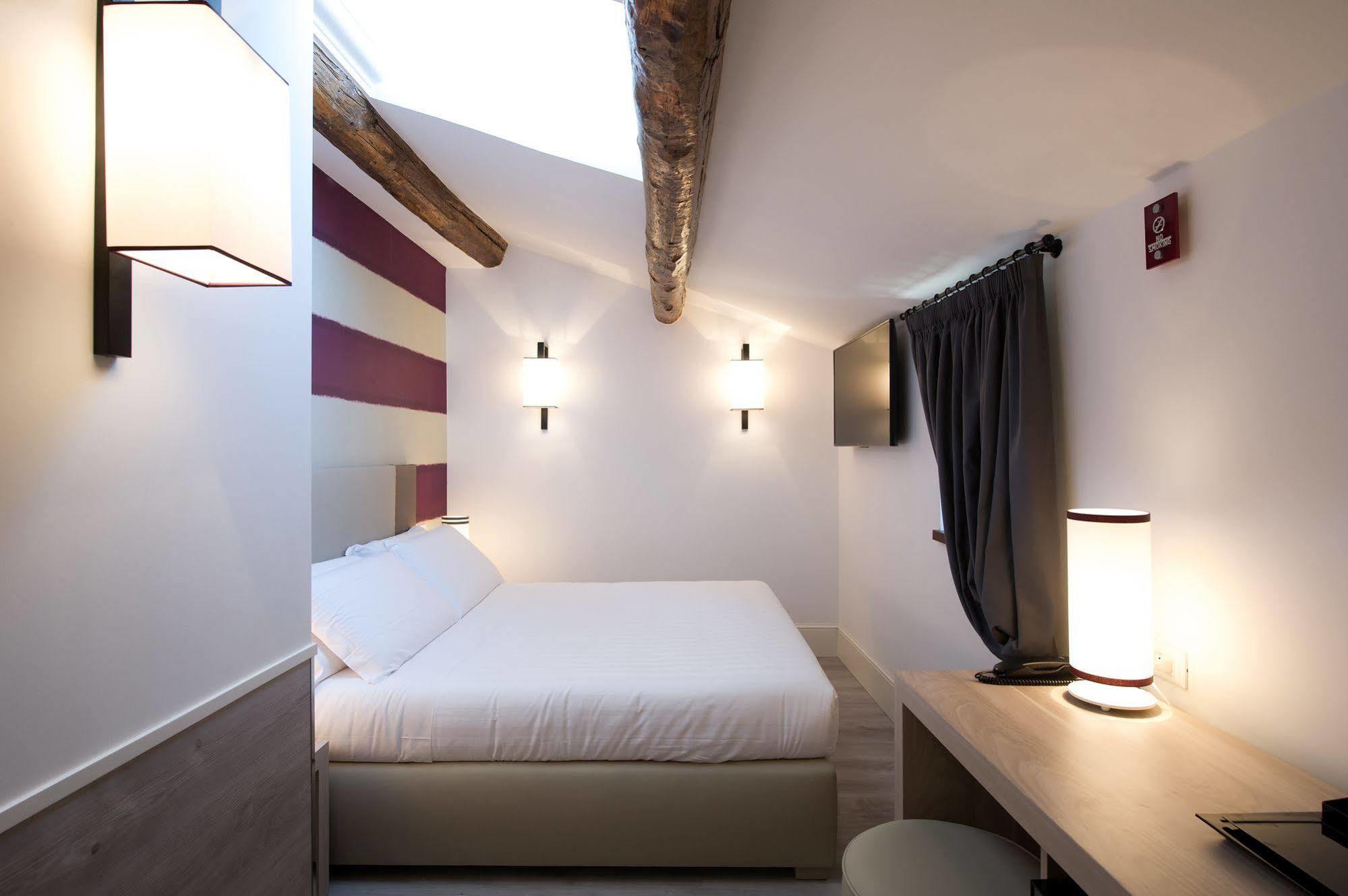 Relais Santa Maria Maggiore Bed & Breakfast 3*