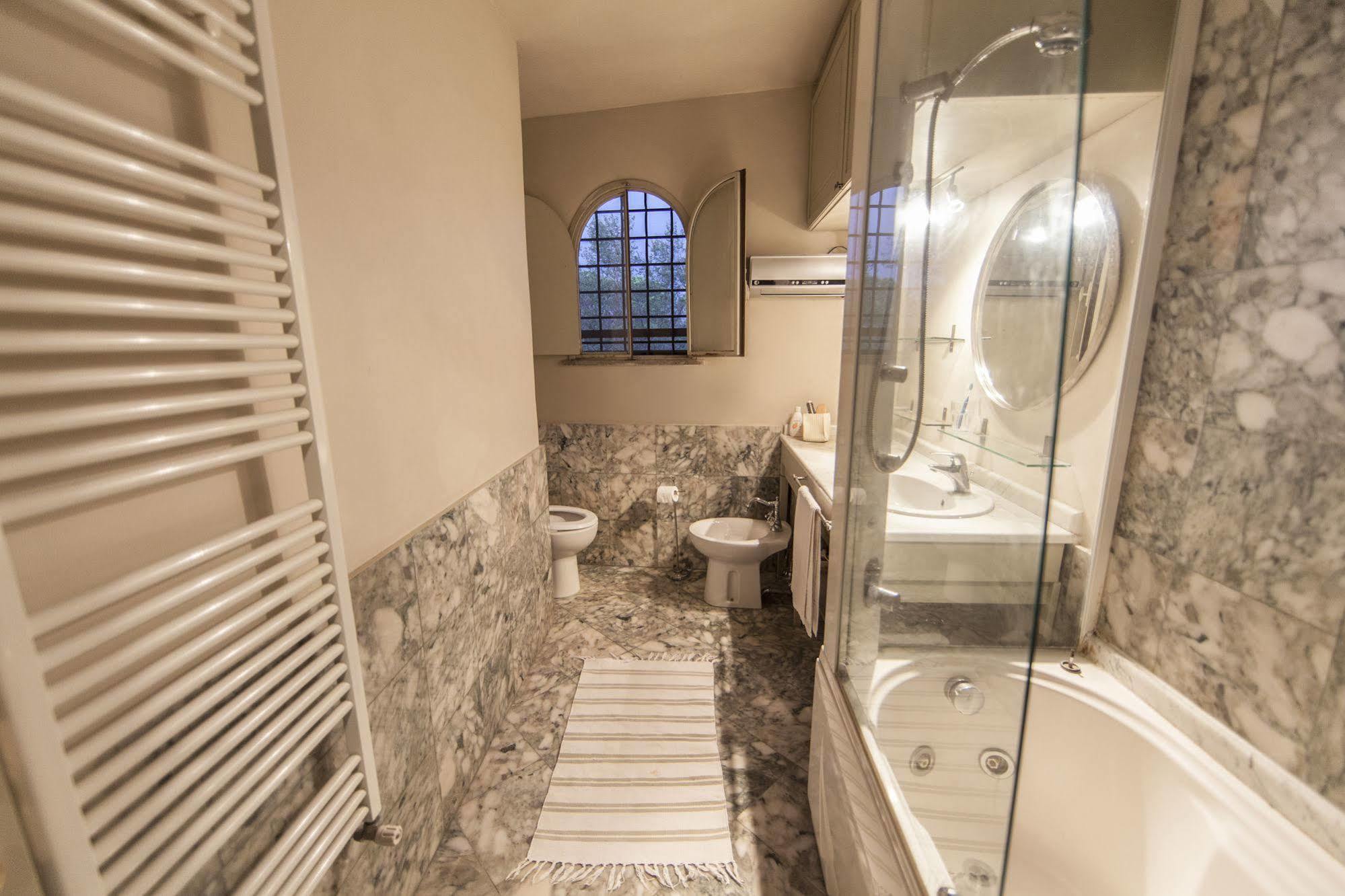 Castello Di Torcrescenza Hotel