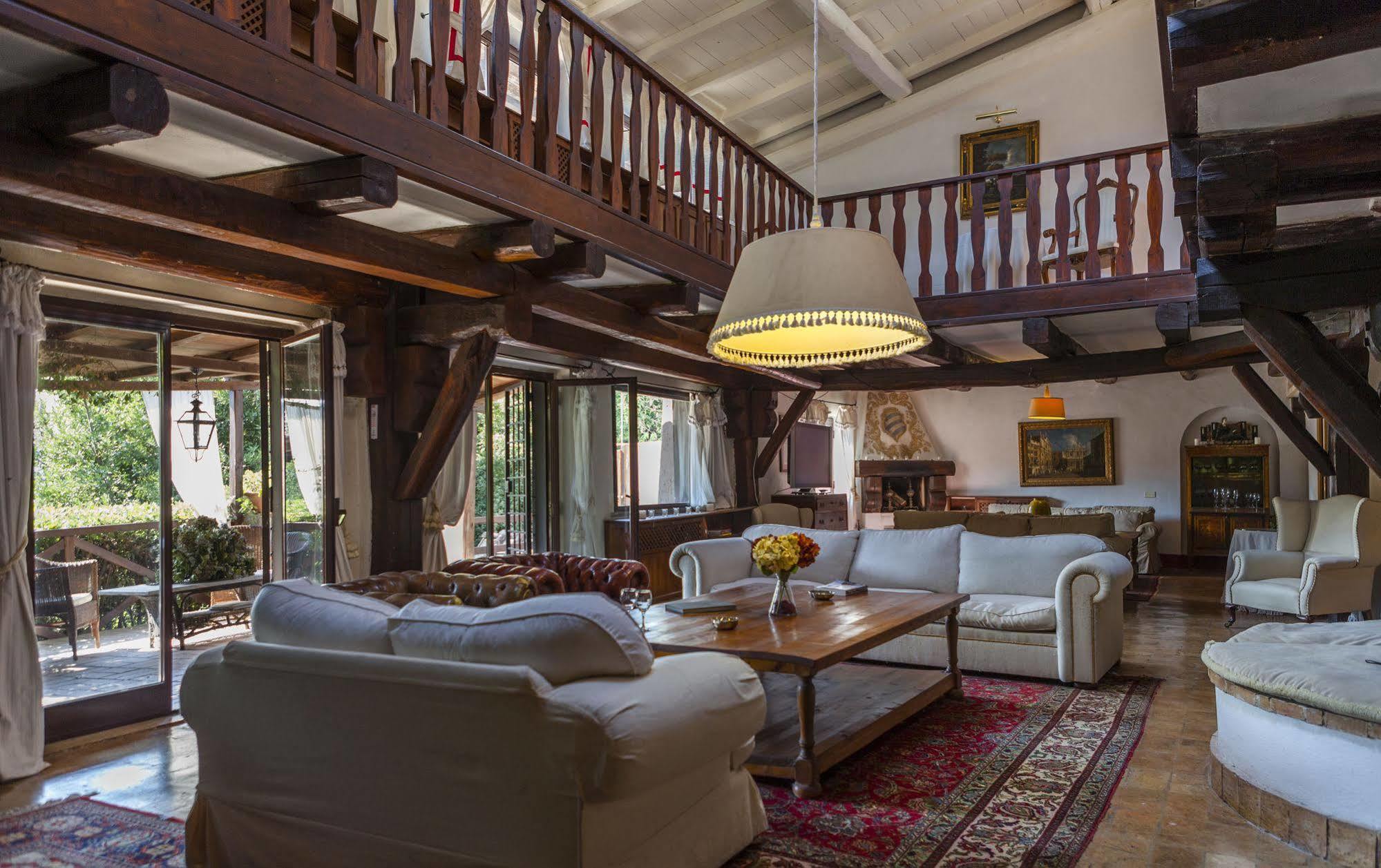 Castello Di Torcrescenza Hotel 3*