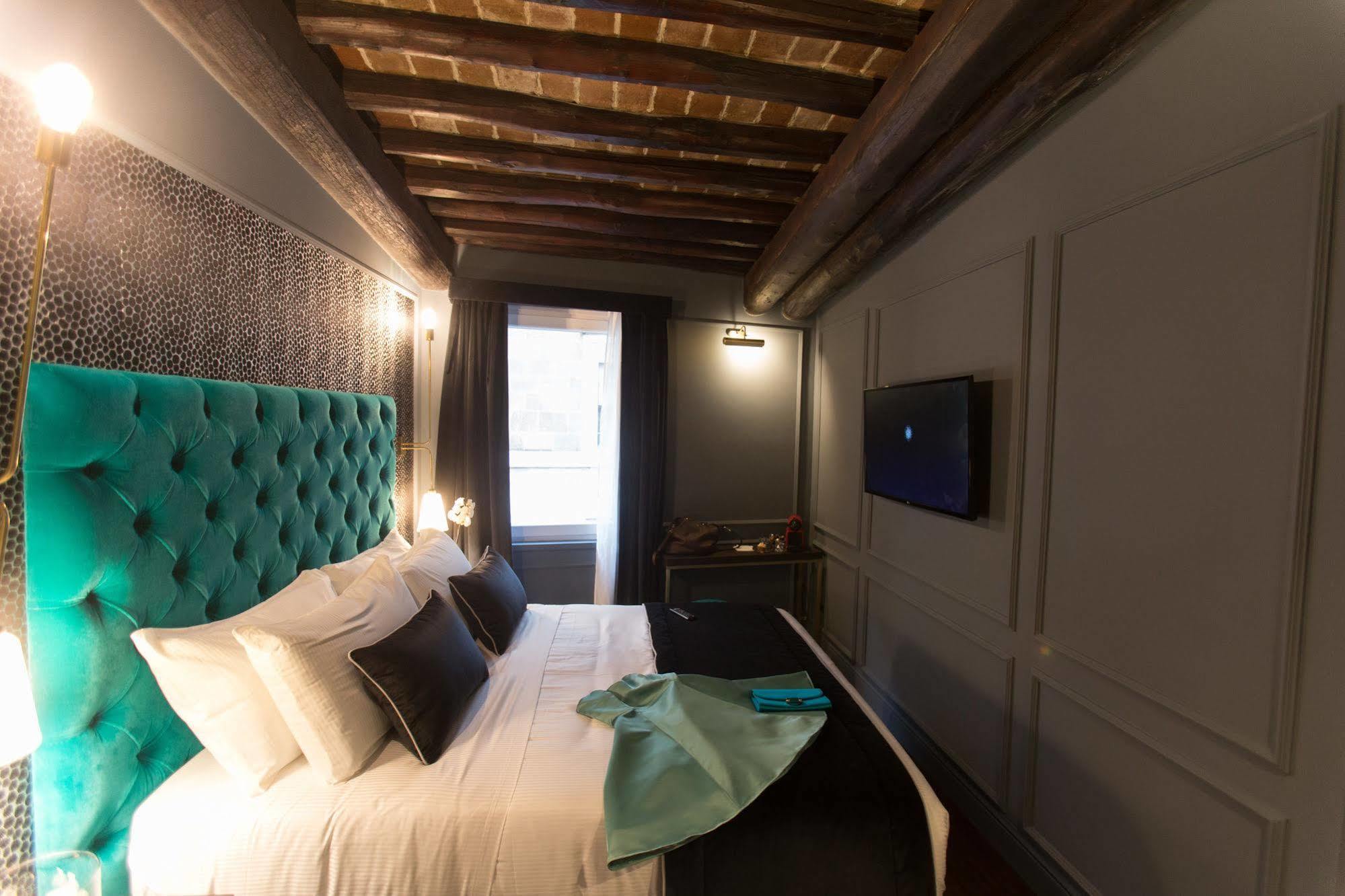 Saint B Boutique 3* Rome
