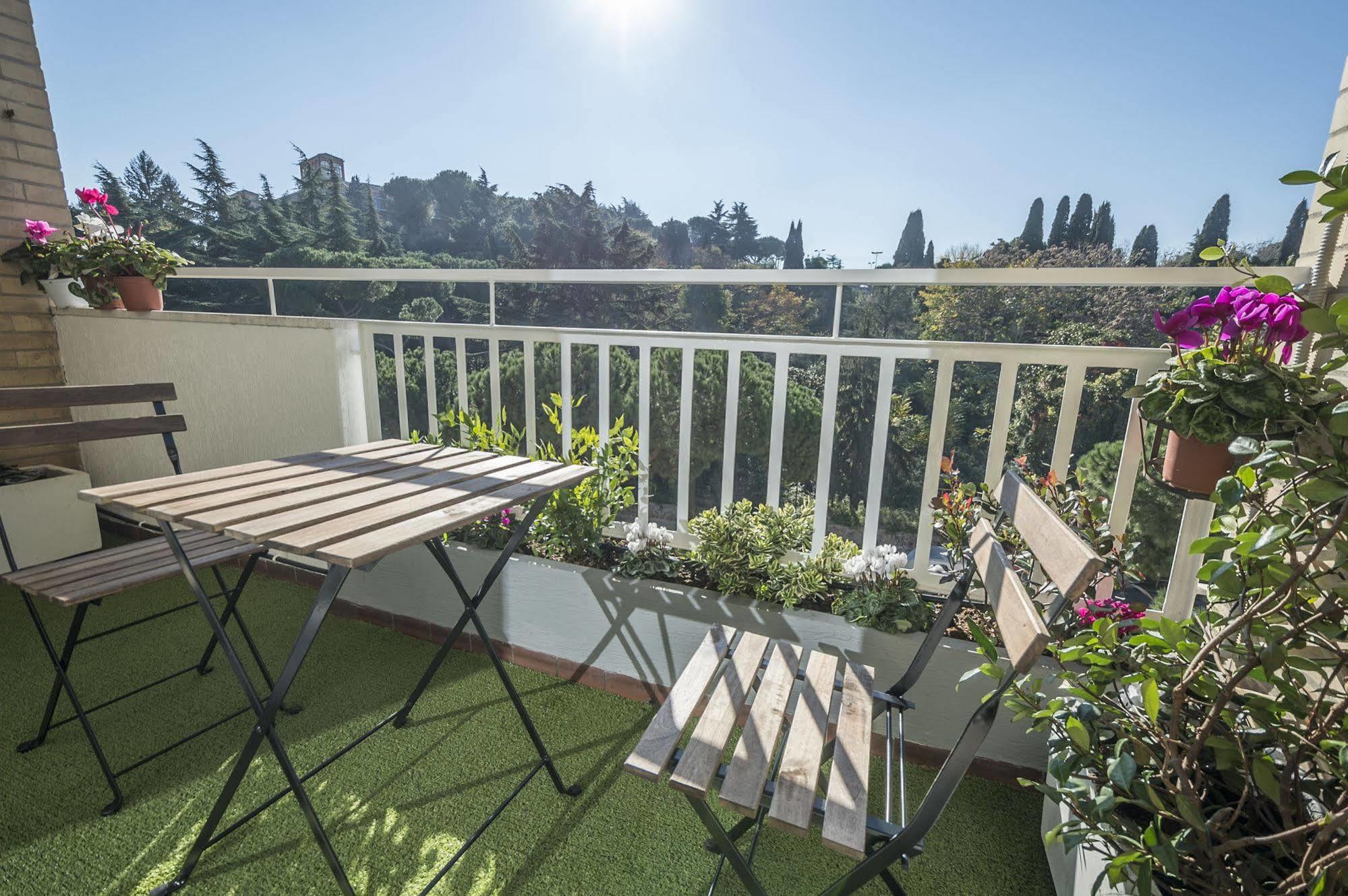 Happy In Bed & Breakfast Rome