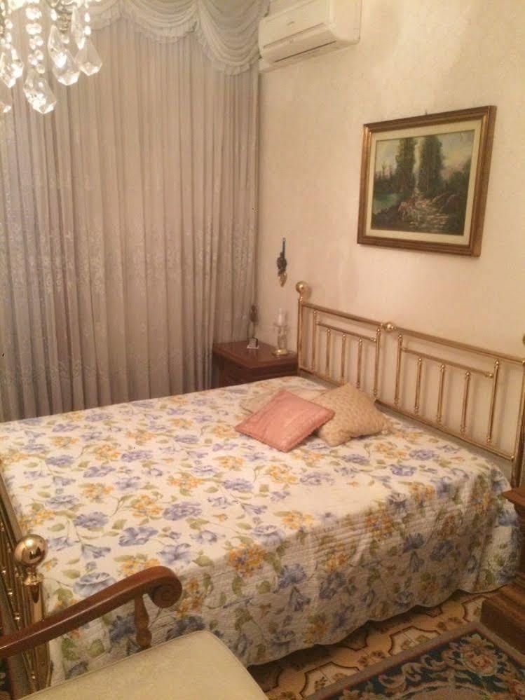 La Venere Di Rosi * Rome