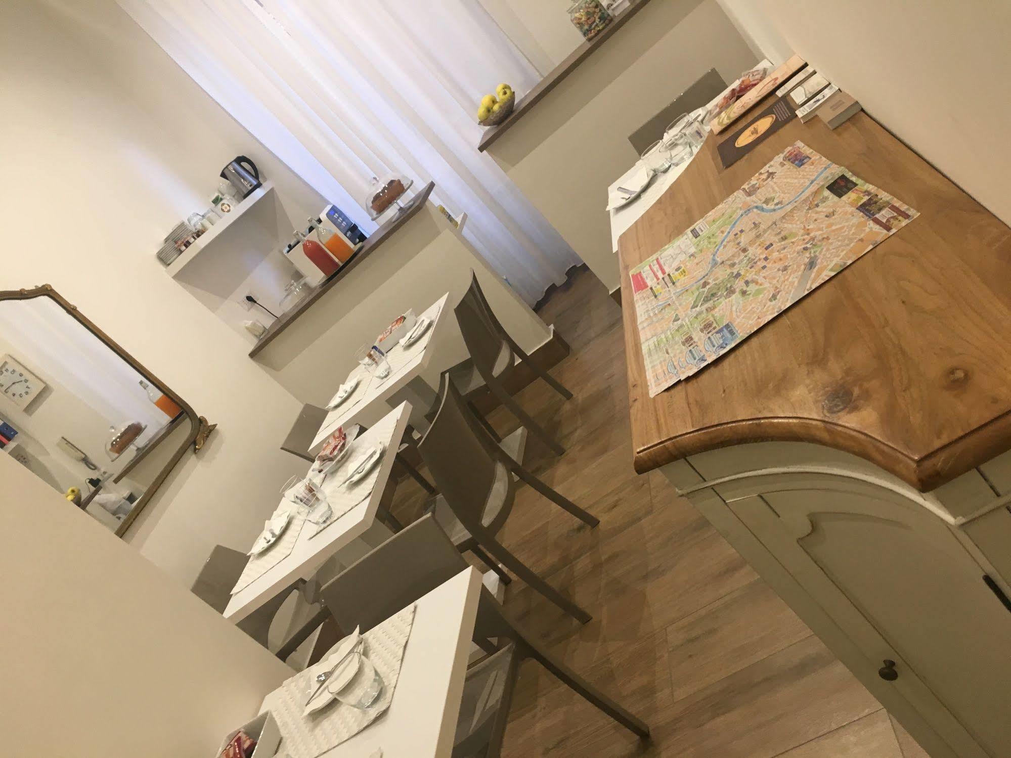 Couette-café Art Atelier 3*