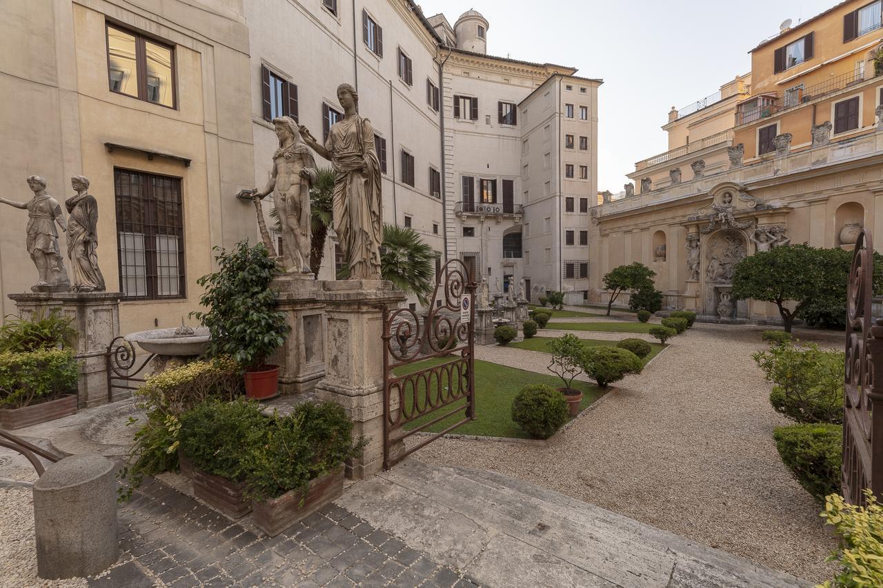 Casa Borghese By Burghesius Holiday home Rome