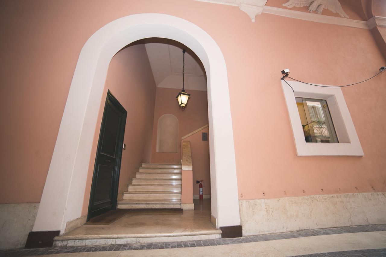 Trevi Portrait Bed & Breakfast 2*