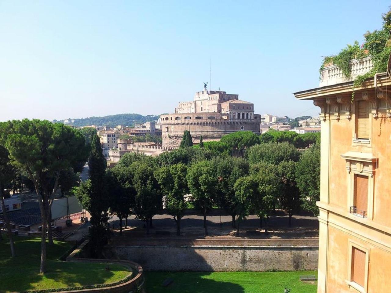 Casa de hóspedes Castel Sant'angelo 2*