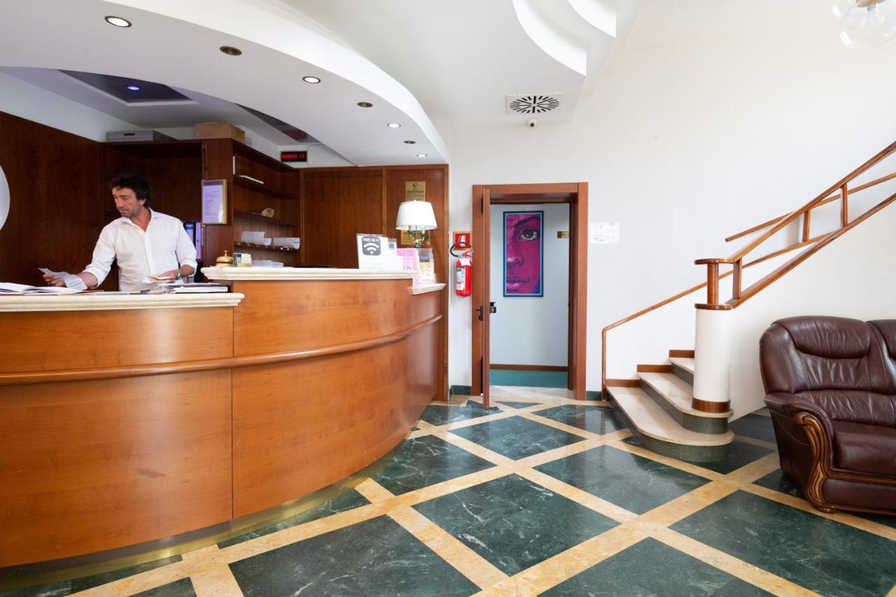 Cervara Park Hotel 4*