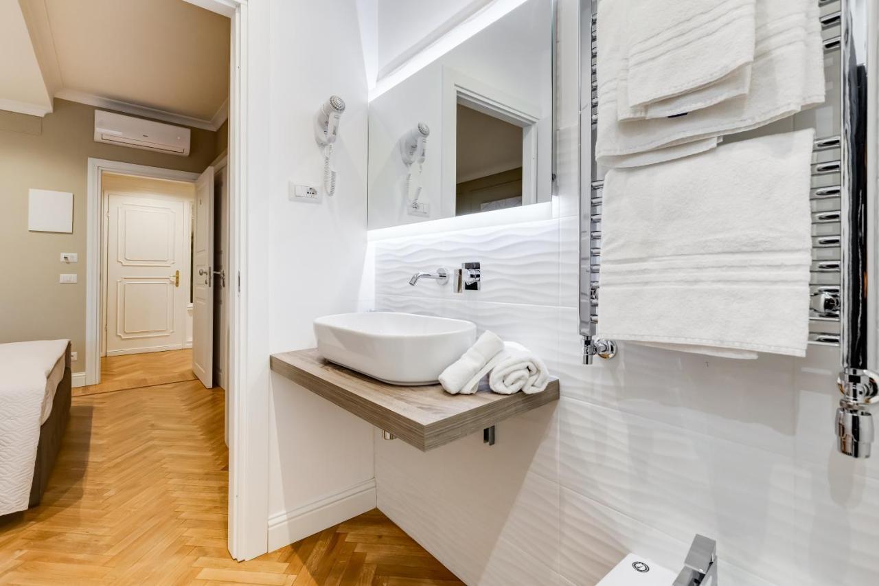 Mellini Palace By Premium Collection Guest house
