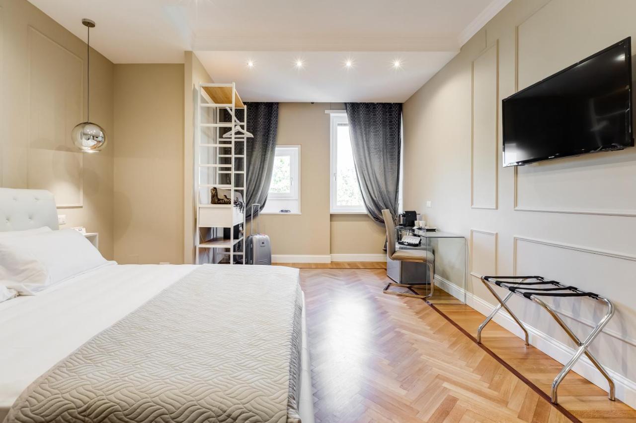 Mellini Palace By Premium Collection Guest house