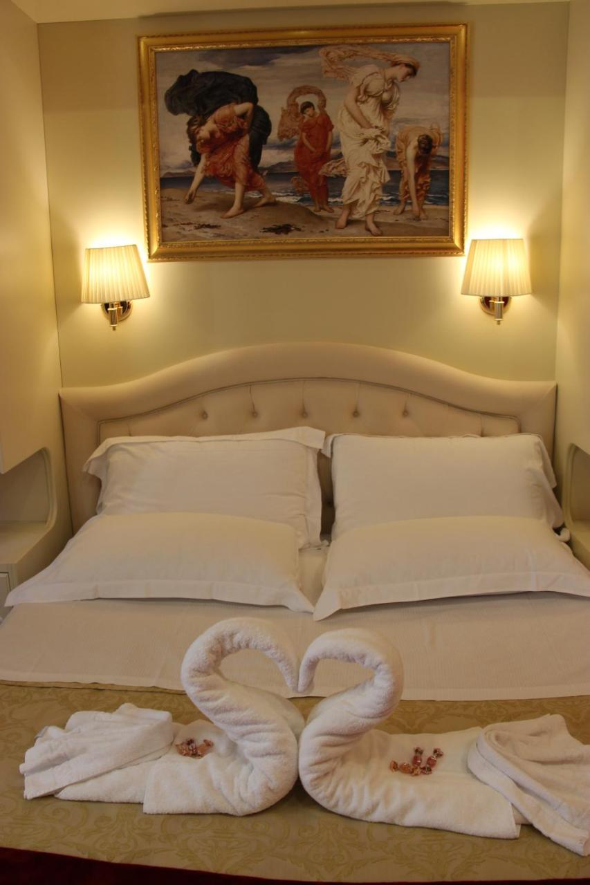 Dimora Frattina 2* Rome