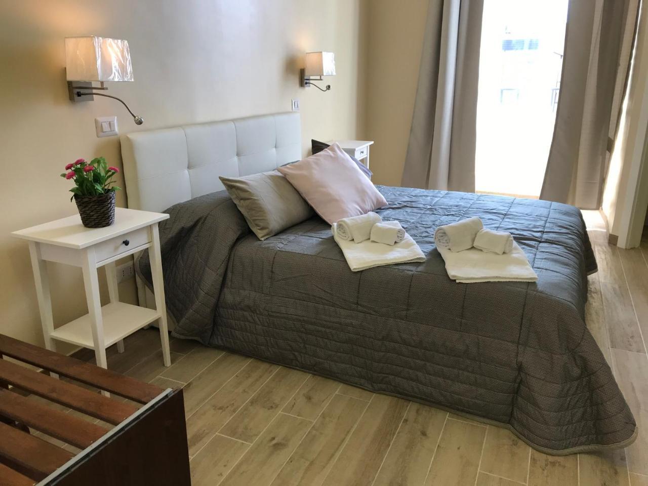 Serventi Longhi Casa de hóspedes 2*