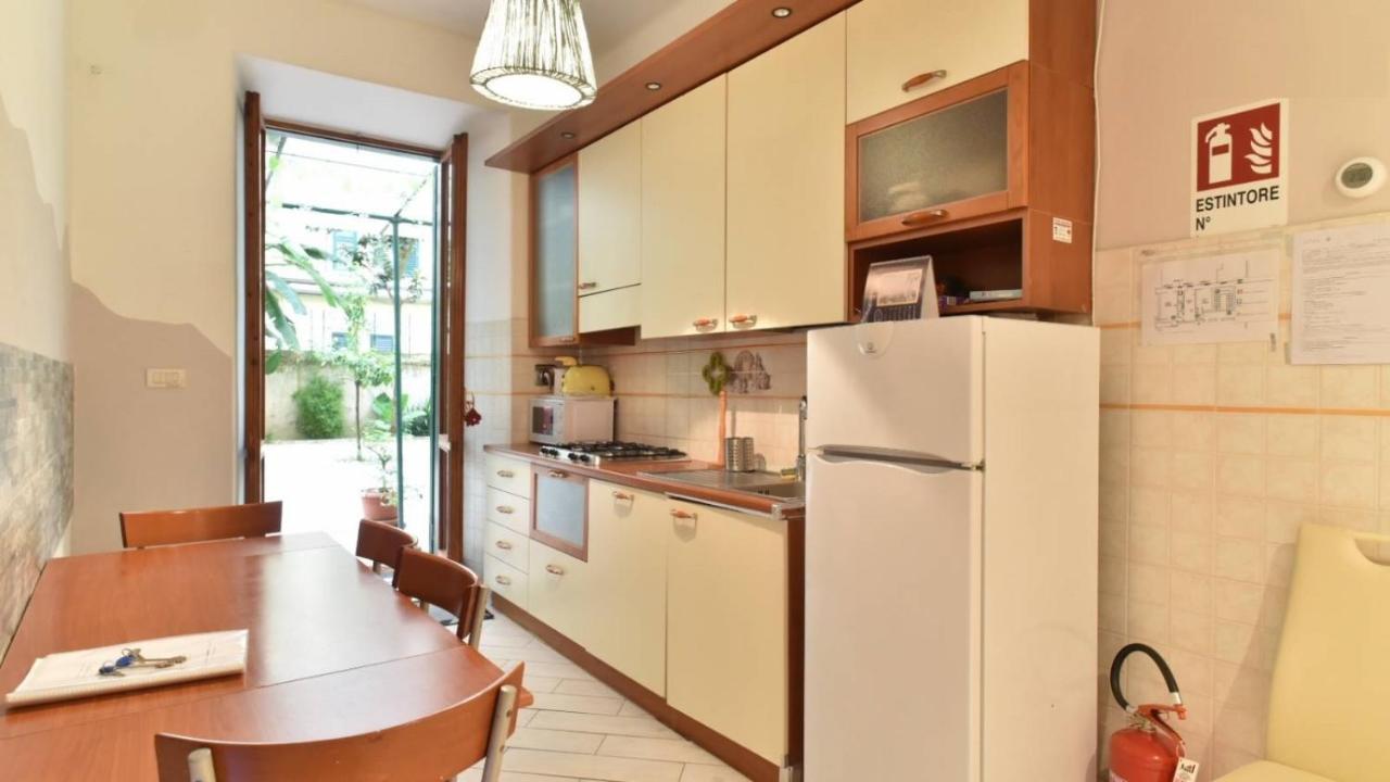 Nucleus Holidays - Vatican Apartment