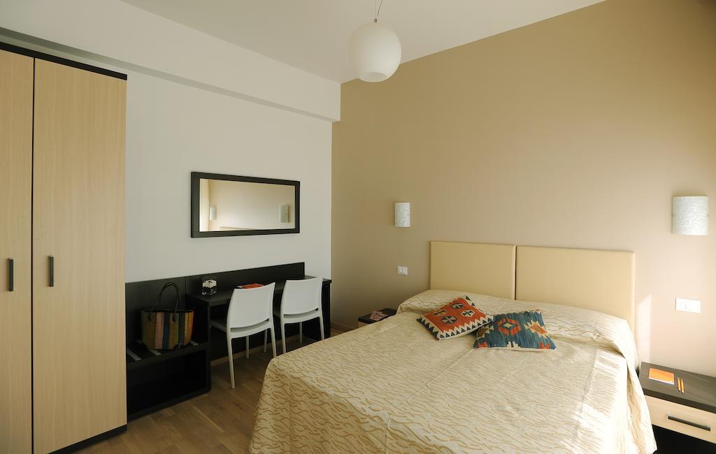 Honey 3* Roma