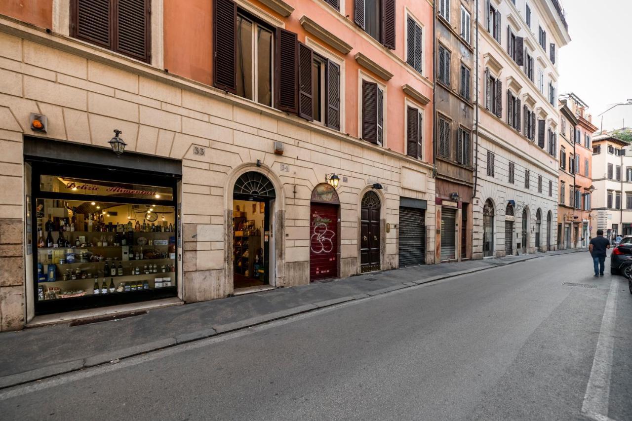 Downtown_blossom With Small Terrace Apartment Rome