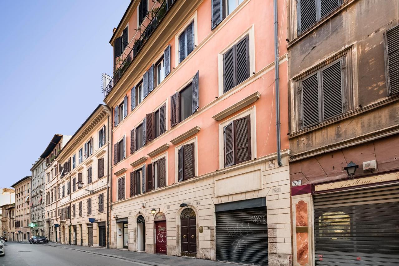 Downtown_blossom With Small Terrace * Rome