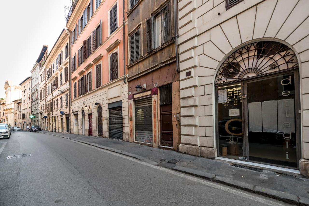 Downtown_blossom With Small Terrace Apartment Rome