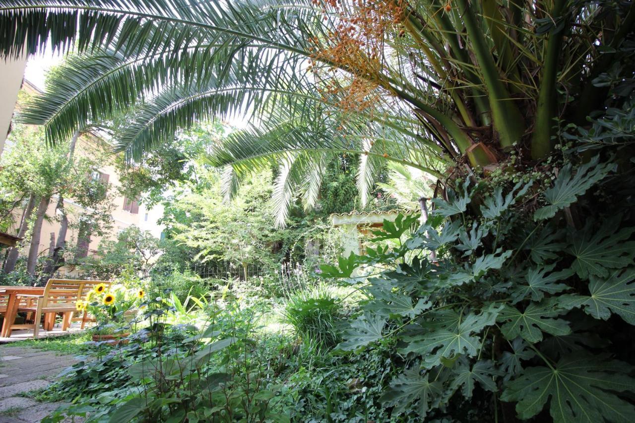 Palm Gallery Garden House Hotel Rome