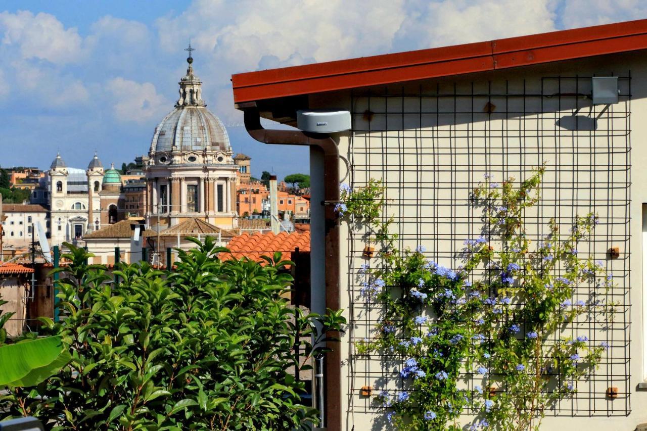 Colonna 32 *