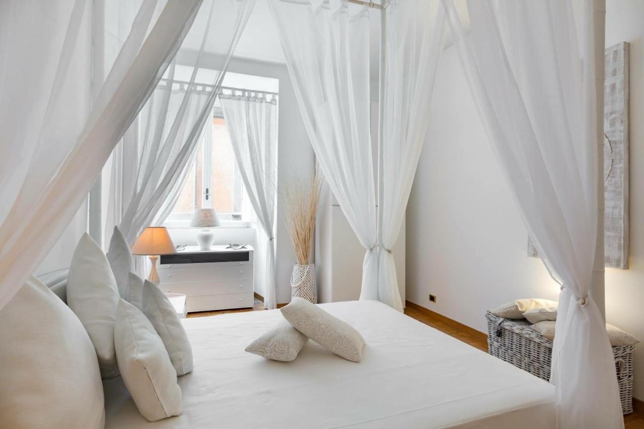 Trastevere Bridge Apartment Rome
